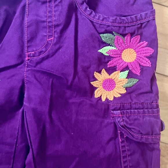 💜 Gymboree Girl’s Size 6 Set! Cute embroidered top with matching pants 🌺 - Picture 7 of 7
